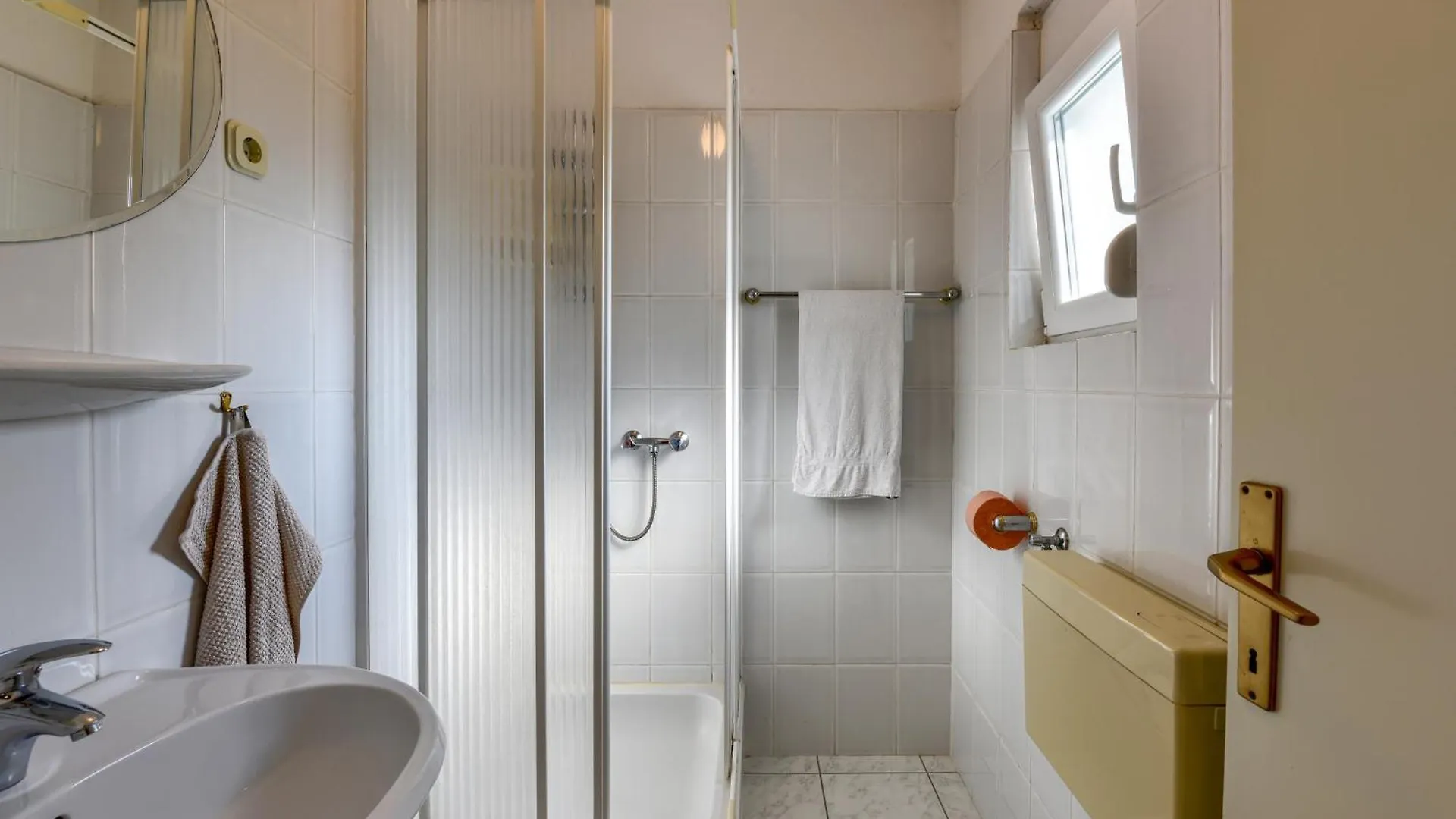 Wohnung Fuer 22 Personen Mit Aussicht Razanac