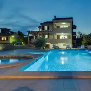 Villa Zlatni Dvori Zadarvillas, Ražanac